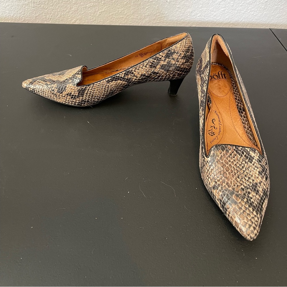 Sofft snakeskin kitten heels 8.5 narrow, lightly worn